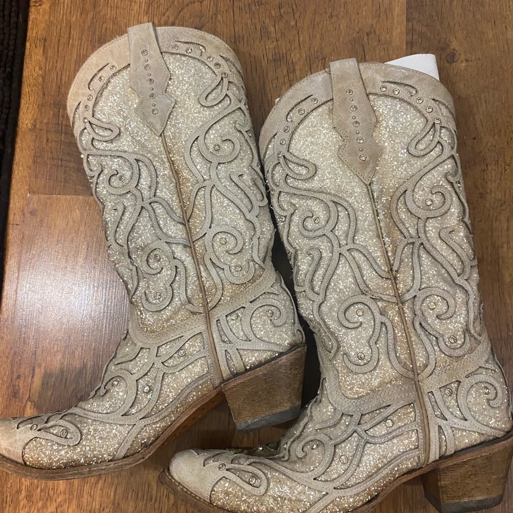 Corral Cream Heeled Boots with Intricate Embroidery